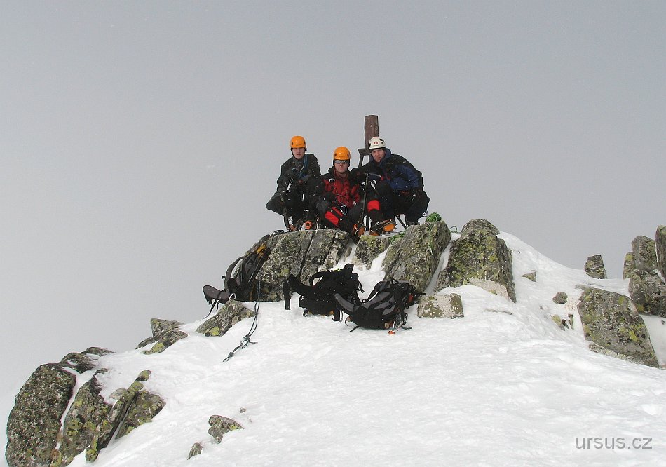 tatry 382.jpg - Tři mušketýři na Svišťovém štítu (2383m).
